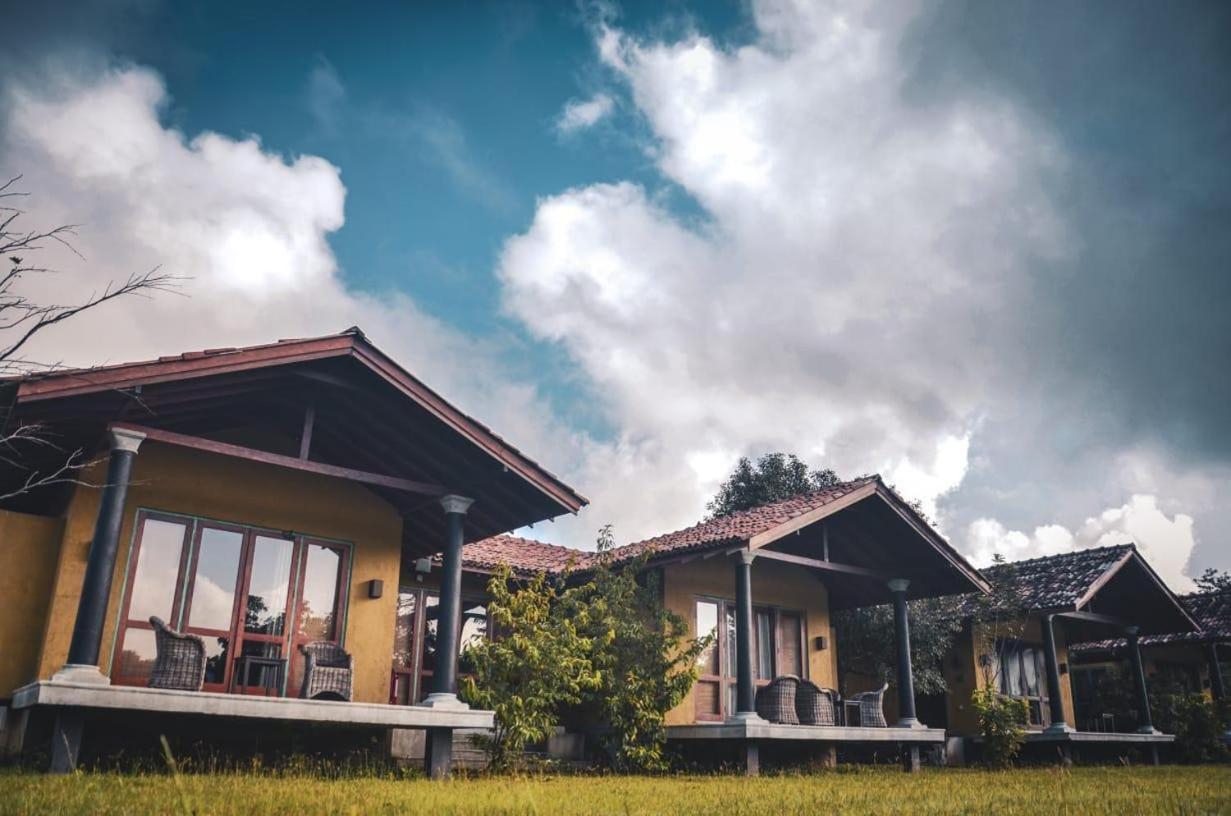 Kumbukgaha Villa Szigirija Kültér fotó