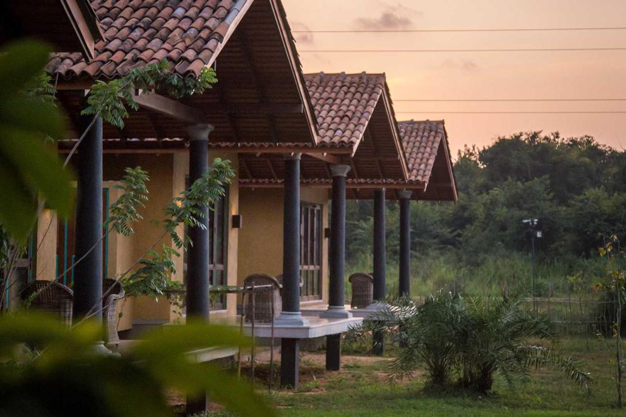 Kumbukgaha Villa Szigirija Kültér fotó